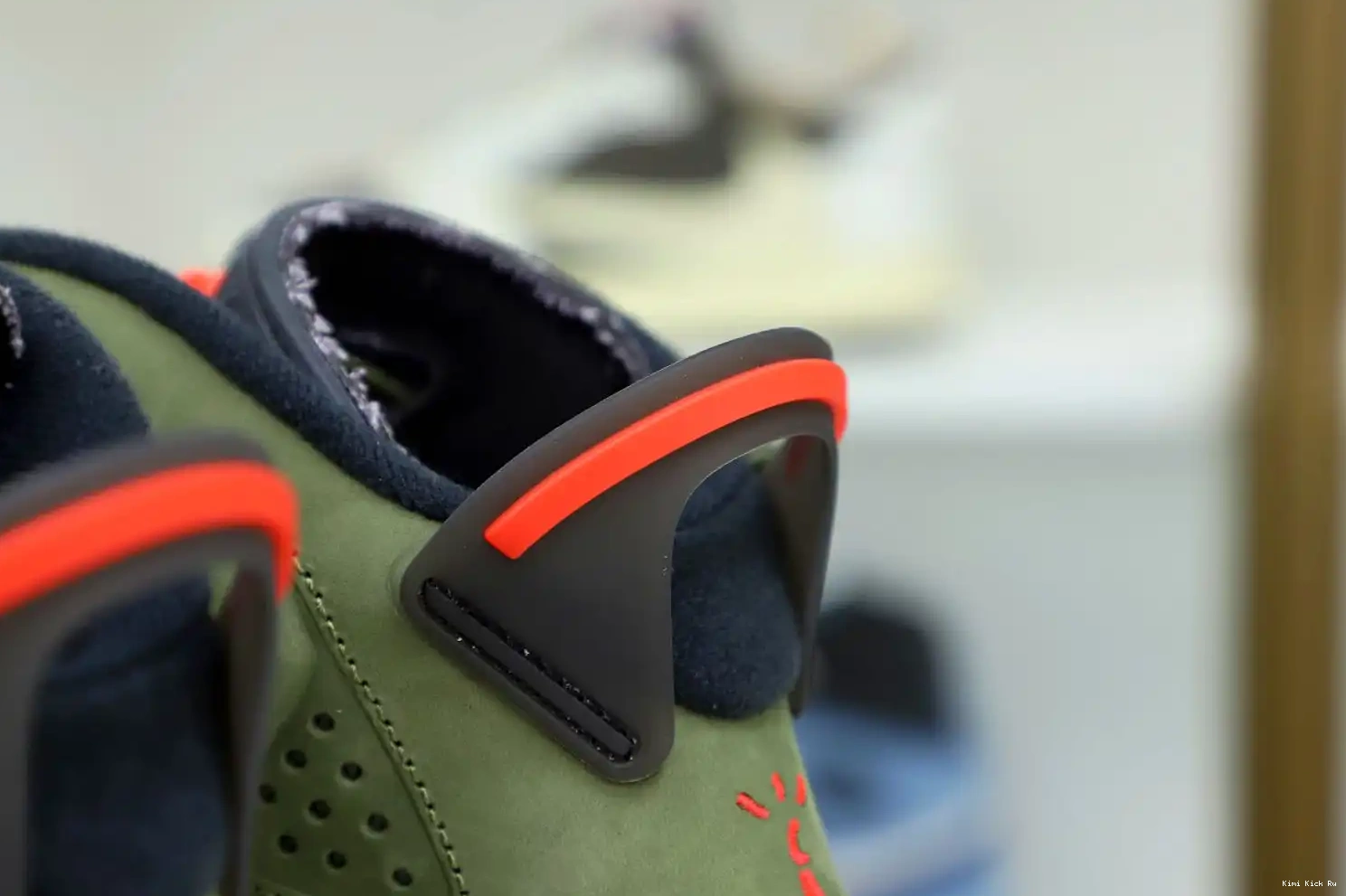 Kimikick AIR RETRO 'OLIVE' 6 SCOTT JORDAN TRAVIS X 0815